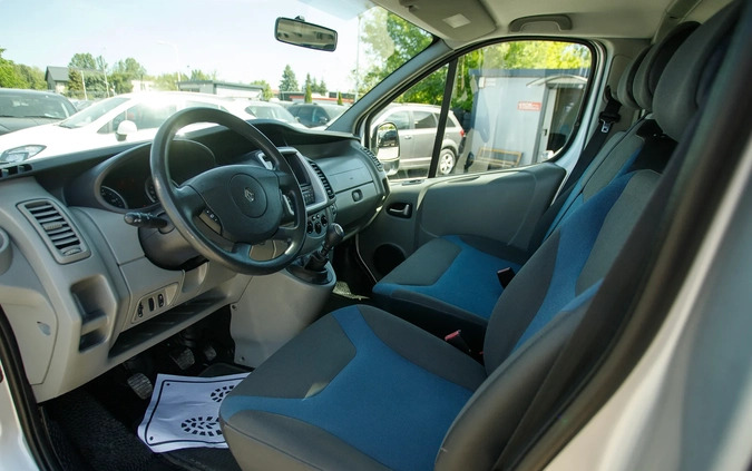 Renault Trafic cena 58900 przebieg: 218000, rok produkcji 2014 z Sandomierz małe 667